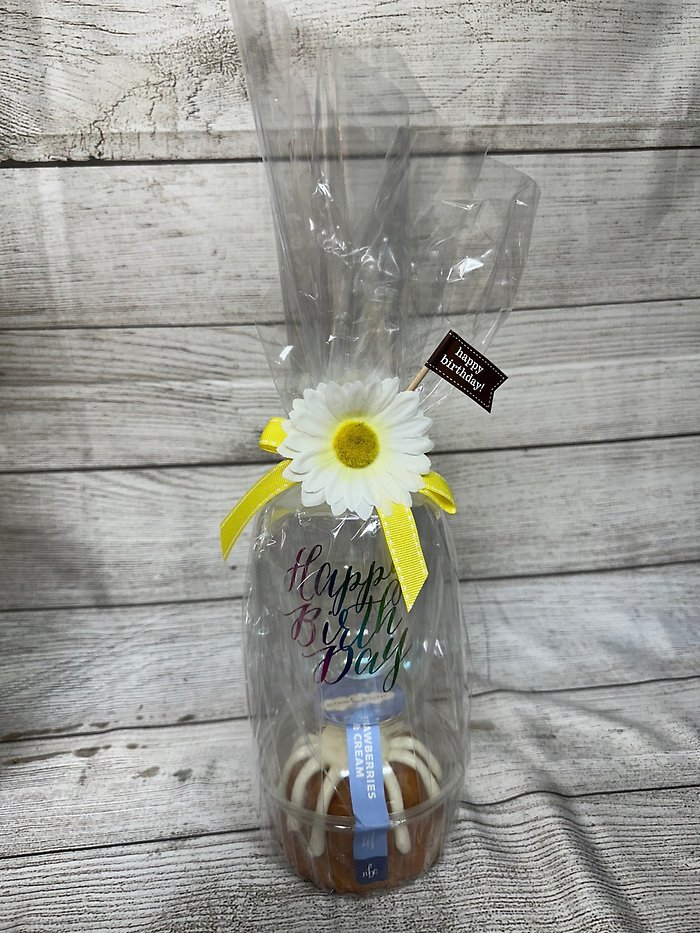 Berry Bundt Cake & Glass